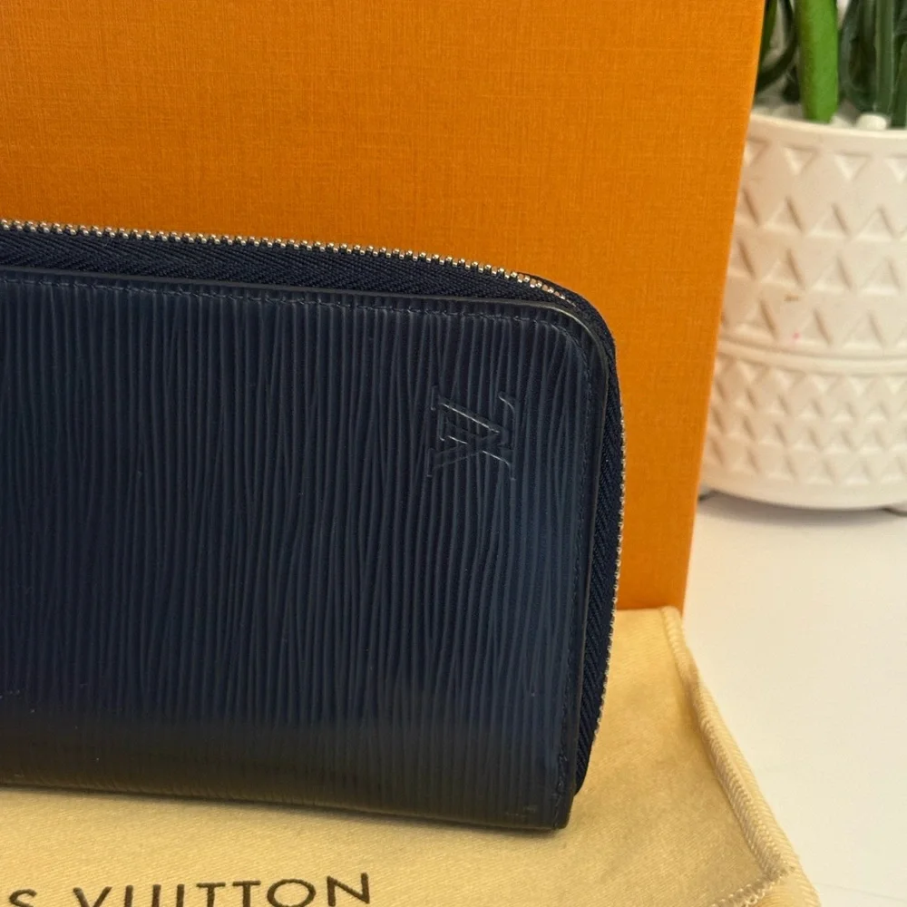 Louis Vuitton Epi Leather Organizer Wallet Navy blue ✨ - Picture 4 of 15